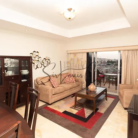 One Woodbrook Place Luxury Apartment With Scenic View